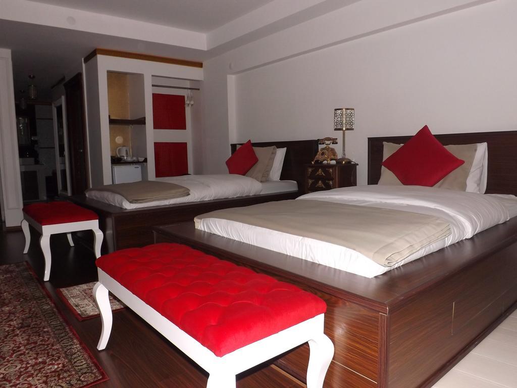 The Gala Palace Suits Hotel Kars Room photo